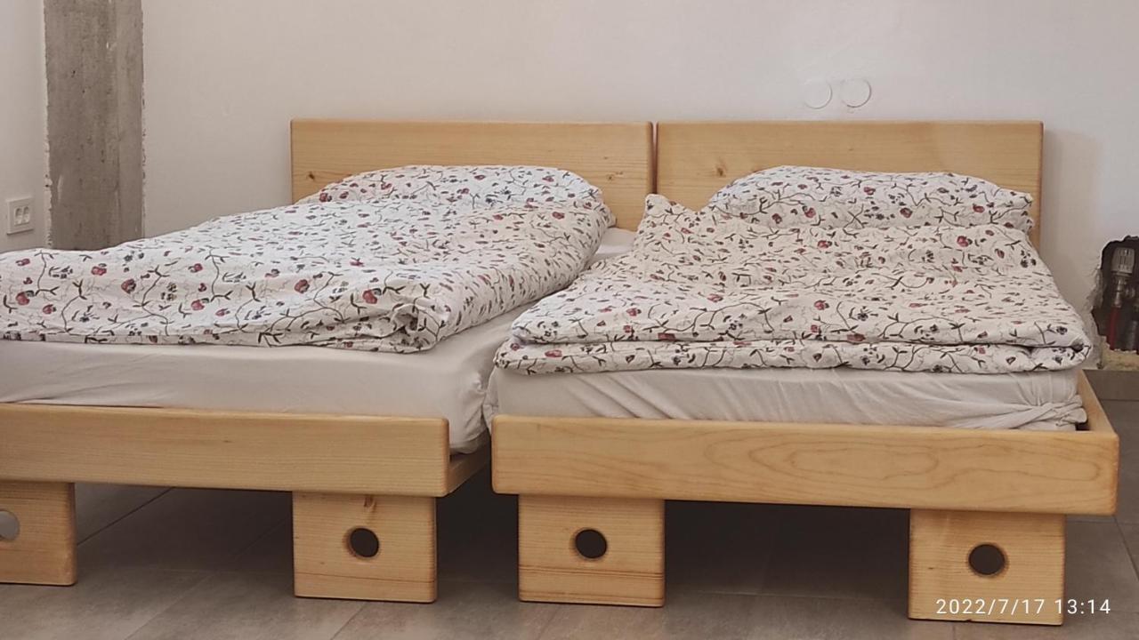 Holiday Farmhouse Skvor Robidisce Bagian luar foto