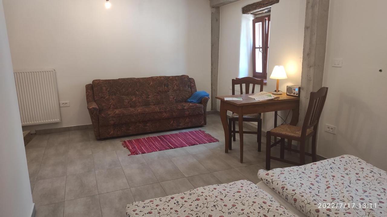 Holiday Farmhouse Skvor Robidisce Bagian luar foto