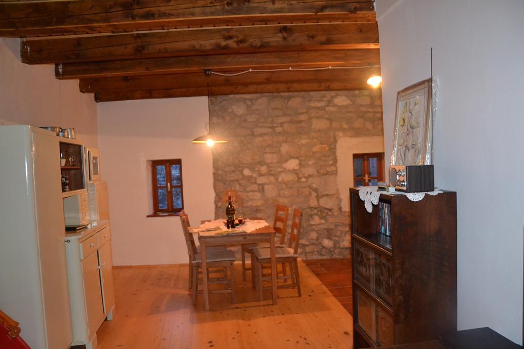 Holiday Farmhouse Skvor Robidisce Bagian luar foto