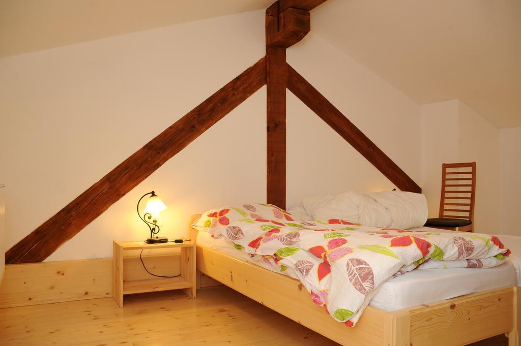 Holiday Farmhouse Skvor Robidisce Bagian luar foto