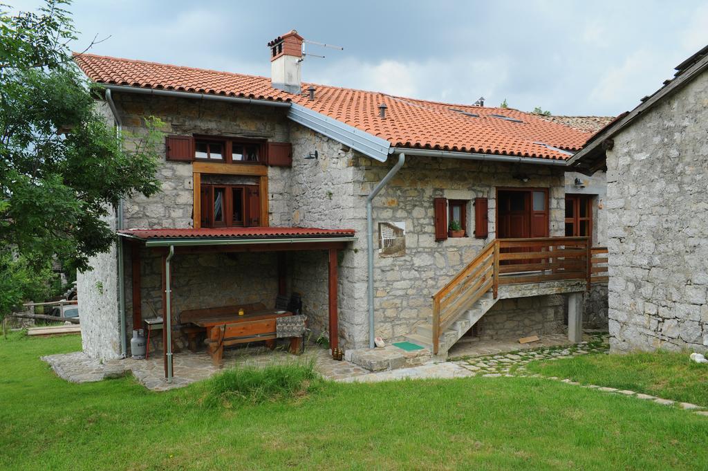 Holiday Farmhouse Skvor Robidisce Bagian luar foto