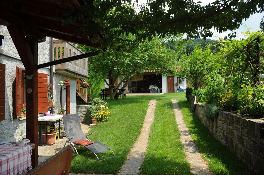 Holiday Farmhouse Skvor Robidisce Bagian luar foto