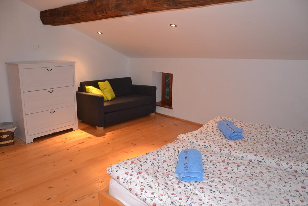 Holiday Farmhouse Skvor Robidisce Bagian luar foto