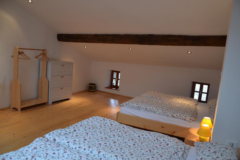 Holiday Farmhouse Skvor Robidisce Bagian luar foto